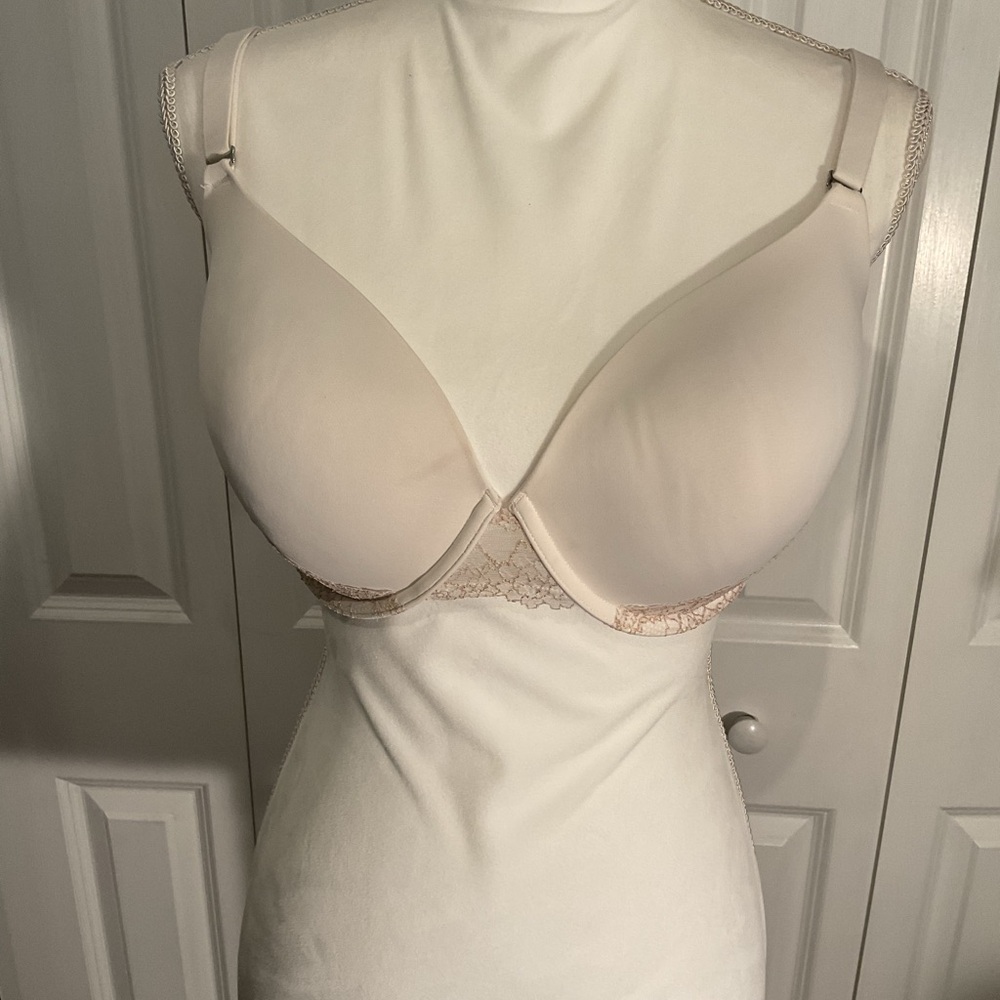 Soma Cream Full-Coverage Bra with Supportive Straps